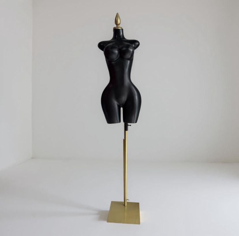 Z Maniquie súper buchón