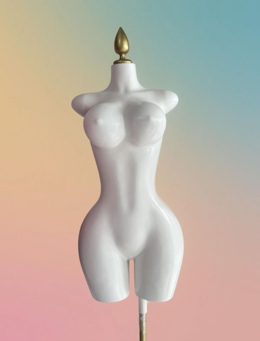 Z Maniquie súper buchón