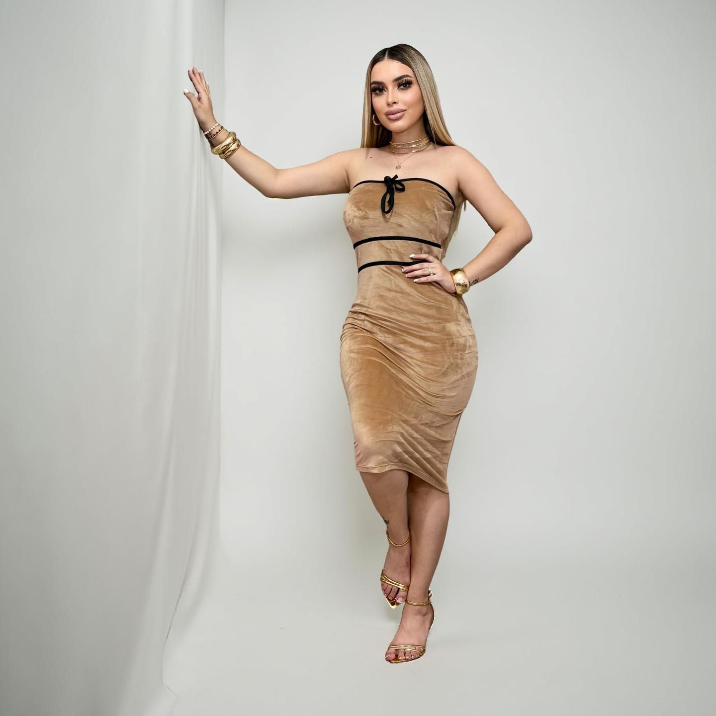 Vestido Straple Velour