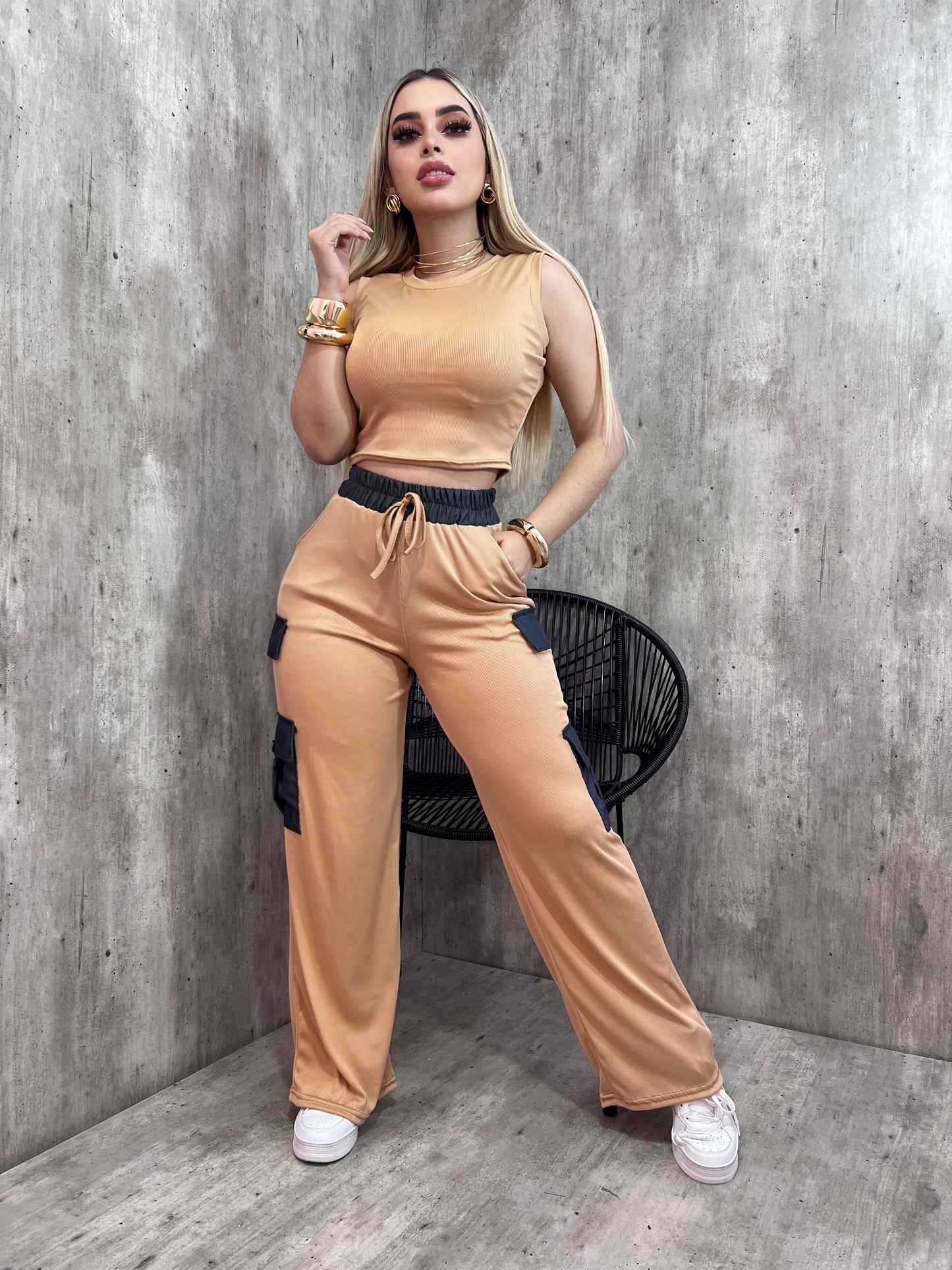 Conjunto tipo cargo combinado