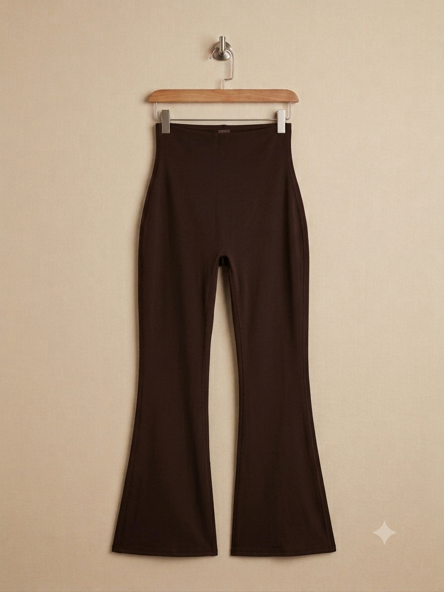 Leggins inspo SOL acampanada  mejorada con costura a los costados | LEVANTA NALGA