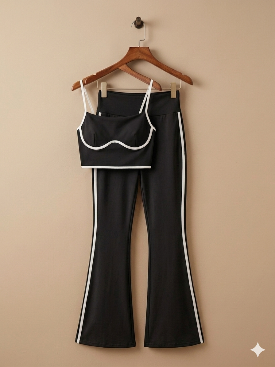 Set deportivo INSPO YOGA de top y leggins acampanado con franjas
