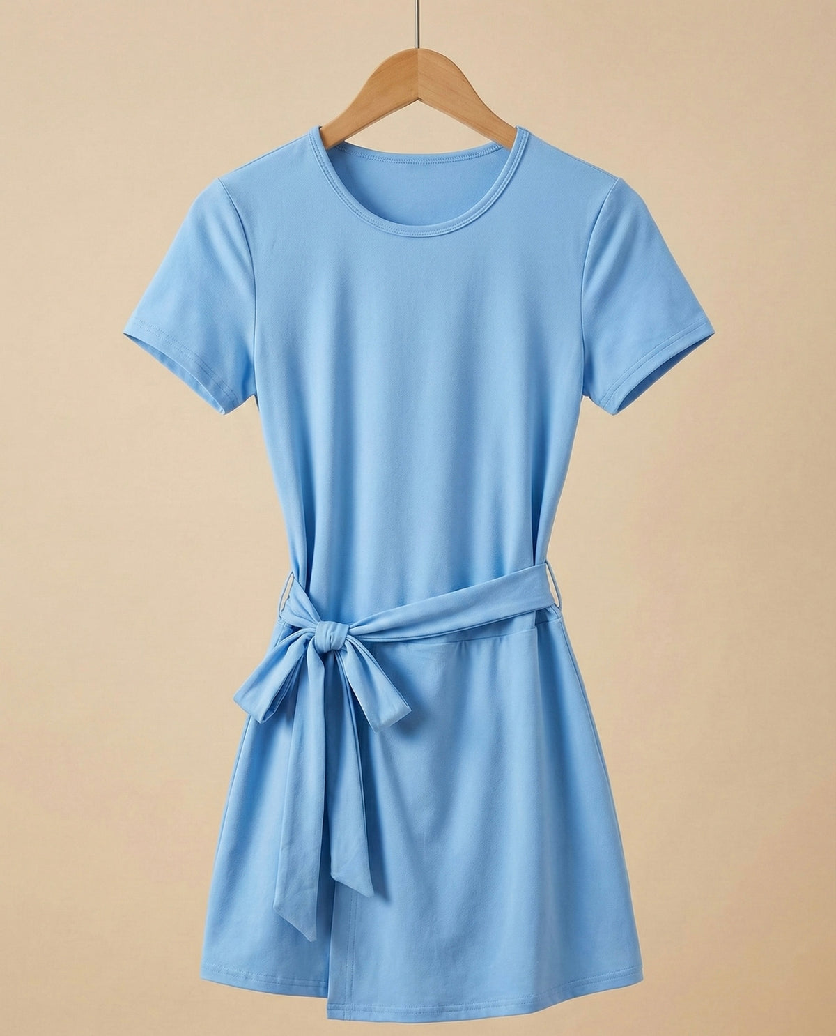 Vestido manga corta sport con faldón y short