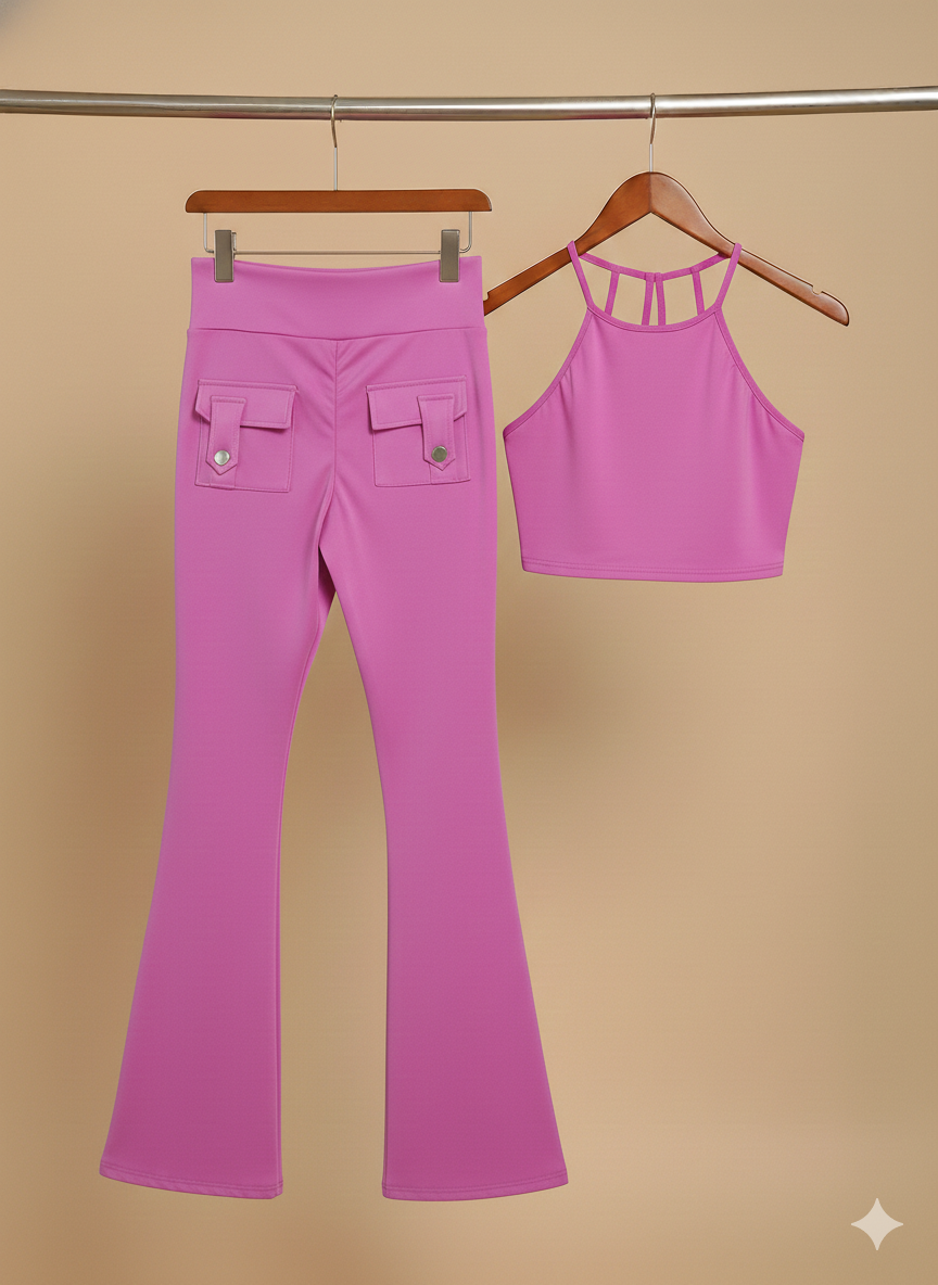 Set deportivo, leggins con bolsas y top con detalle