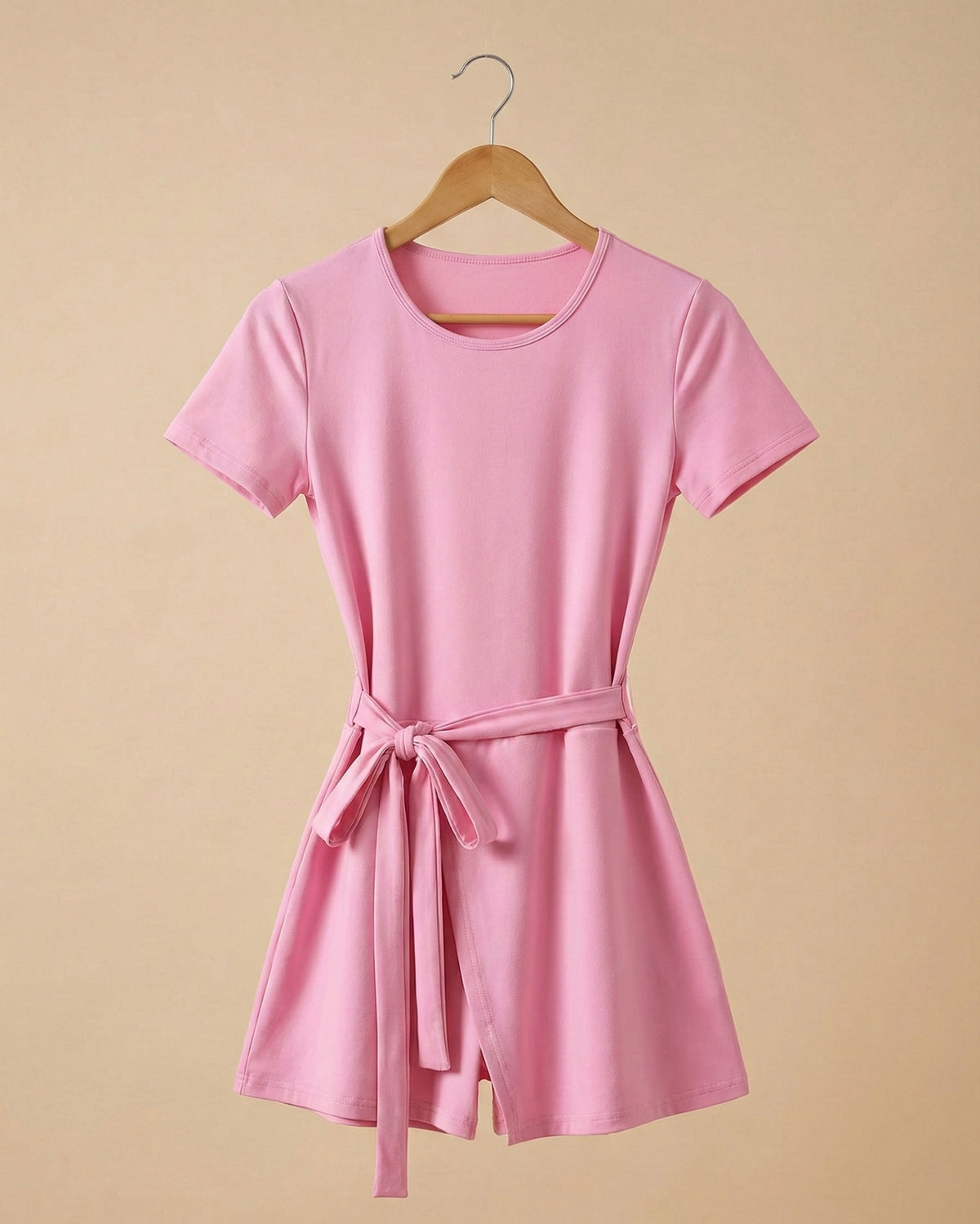 Vestido manga corta sport con faldón y short