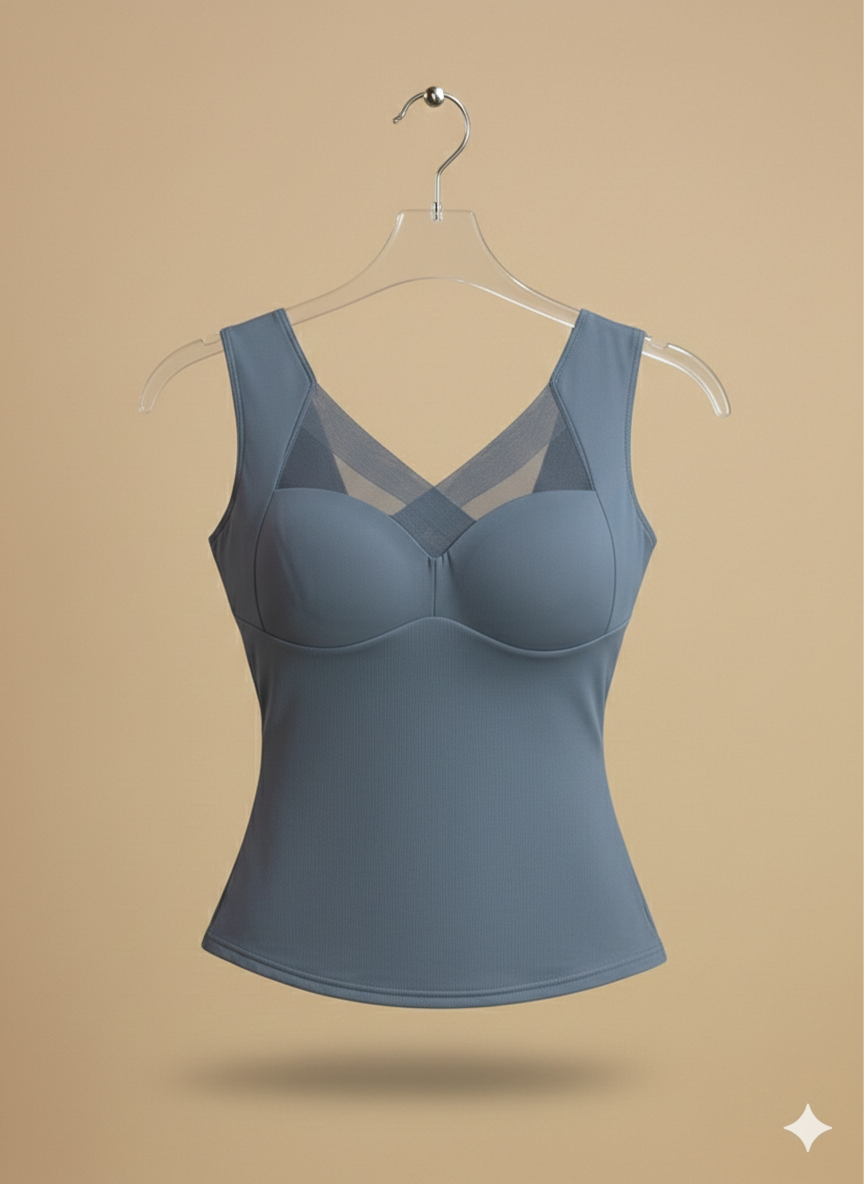 Blusa con terciopelo por dentro, copas y detalles en mesh