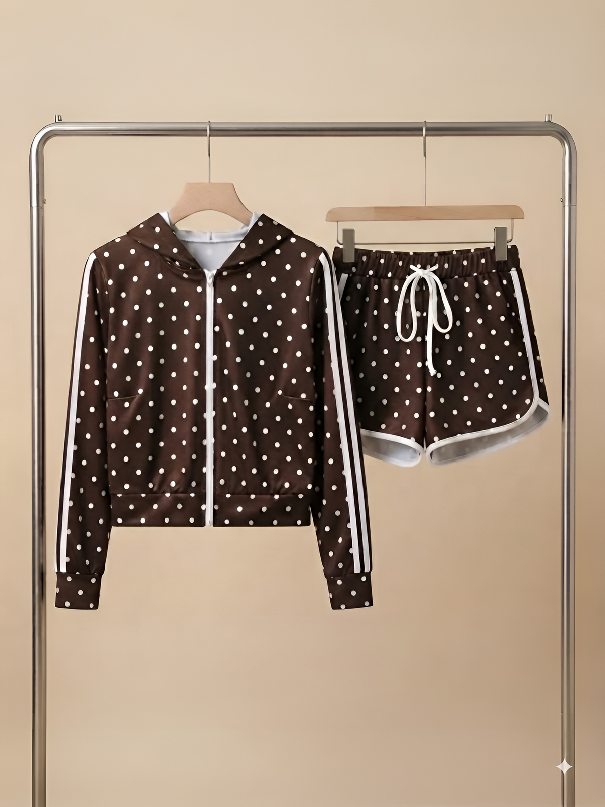 Set POLKA DOT de chamarra y short 2 piezas en super tendencia