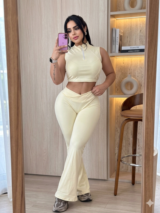 Set deportivo de blusa de resaque y leggins sport