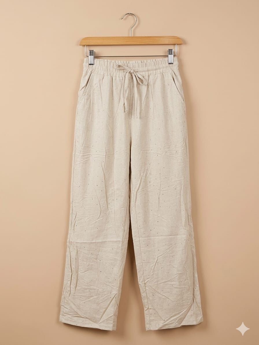 Pantalón casual con pedrería corte recto con agujetas y resorte