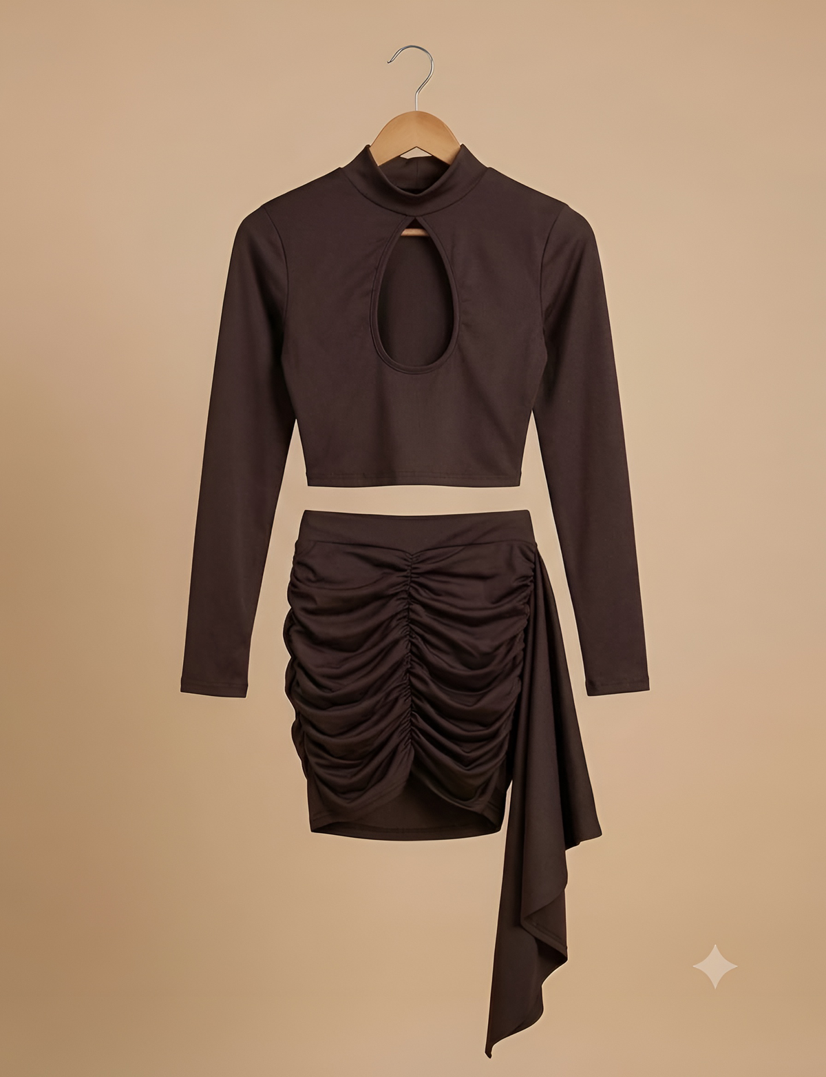 Conjunto Odette de falda y blusa con “Push Up” | Blusa con escote en la espalda
