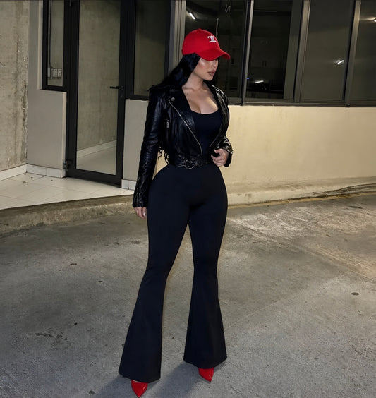 Leggins inspo SOL acampanada  mejorada con costura a los costados LEVANTA NALGA.