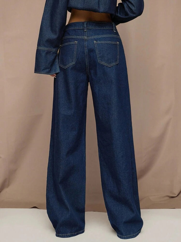 Pantalón vaquero de mezclilla gruesa y corte pata de elefante