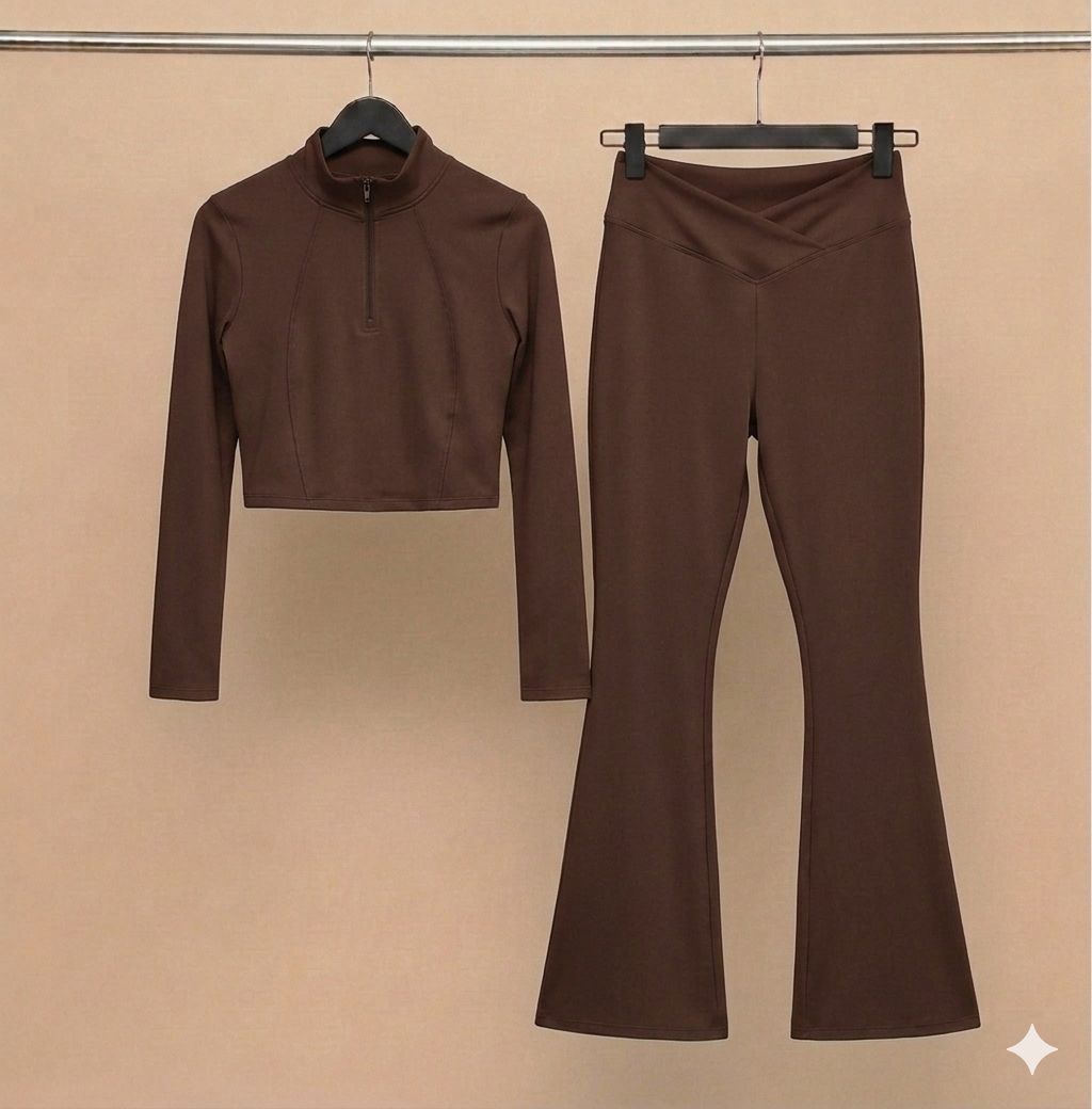 Set deportivo de top deportivo y malla cruzada | Blusa corta con cierre y leggins para altas